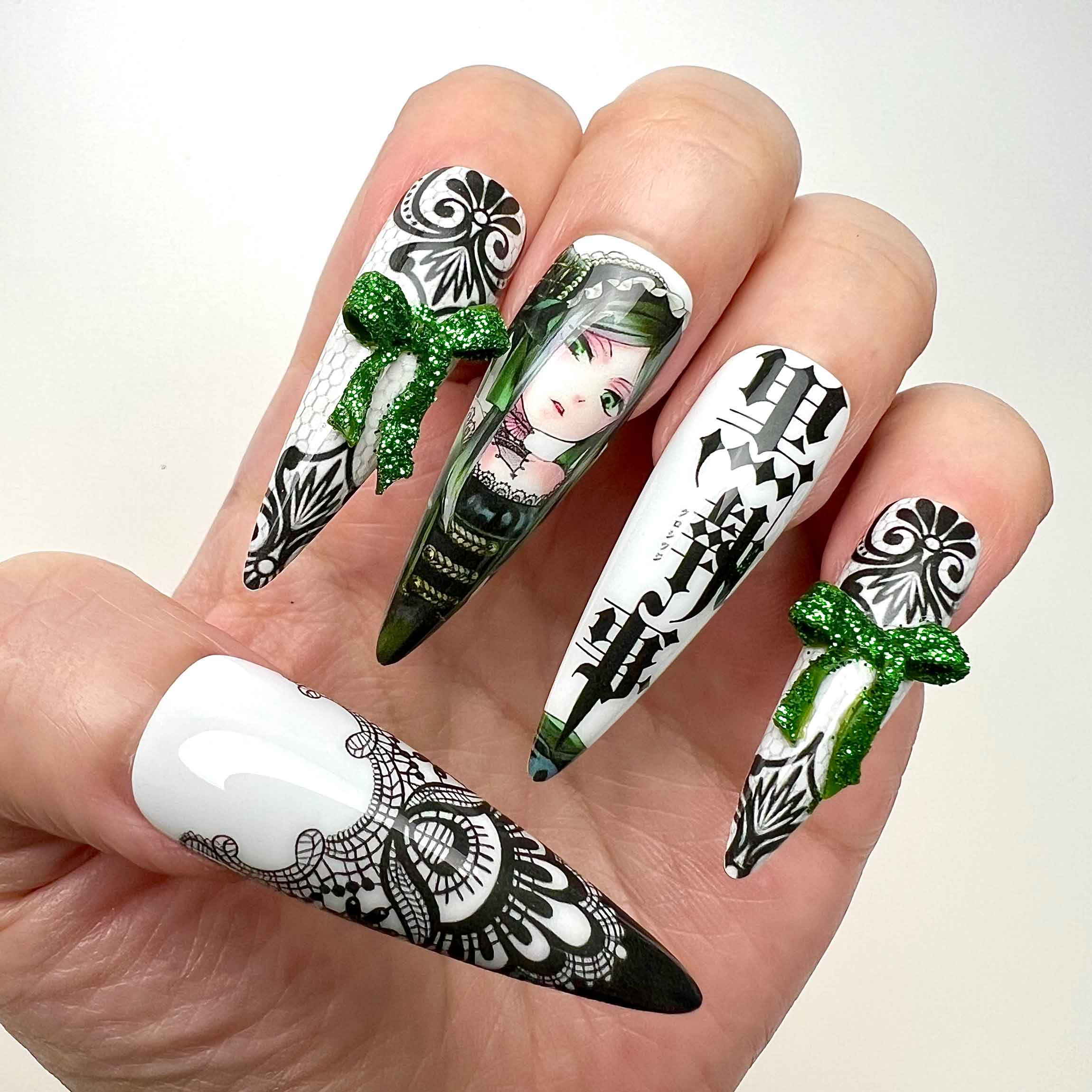 Emerald Witch Sieglinde